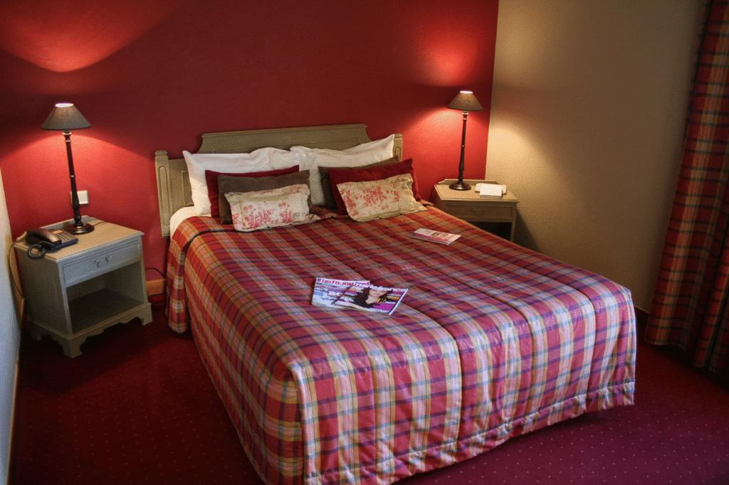 Le Domaine De Mombreux Hotel Lumbres Room photo